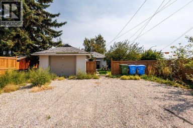 1741 24 Street SW Calgary Alberta photo 42