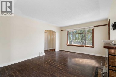 1741 24 Street SW Calgary Alberta photo 7