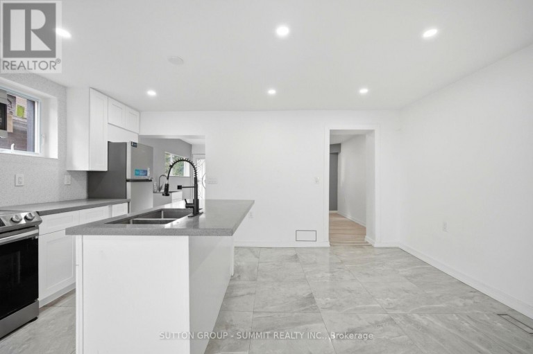 11 MAPLE STREET, Oshawa (Central), Ontario, L1H2L6