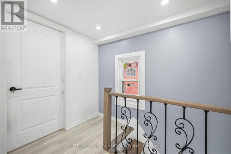 11 MAPLE STREET, Oshawa (Central), Ontario, L1H2L6
