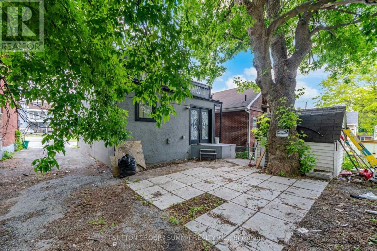 11 MAPLE STREET, Oshawa (Central), Ontario, L1H2L6