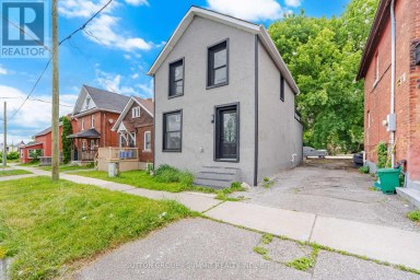 11 MAPLE STREET Oshawa (Central) Ontario photo 4