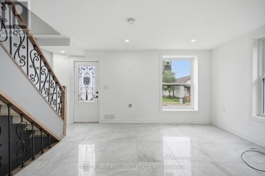 11 MAPLE STREET Oshawa (Central) Ontario photo 6