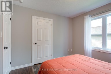 79 SYLVIA STREET West Perth (Mitchell) Ontario photo 18