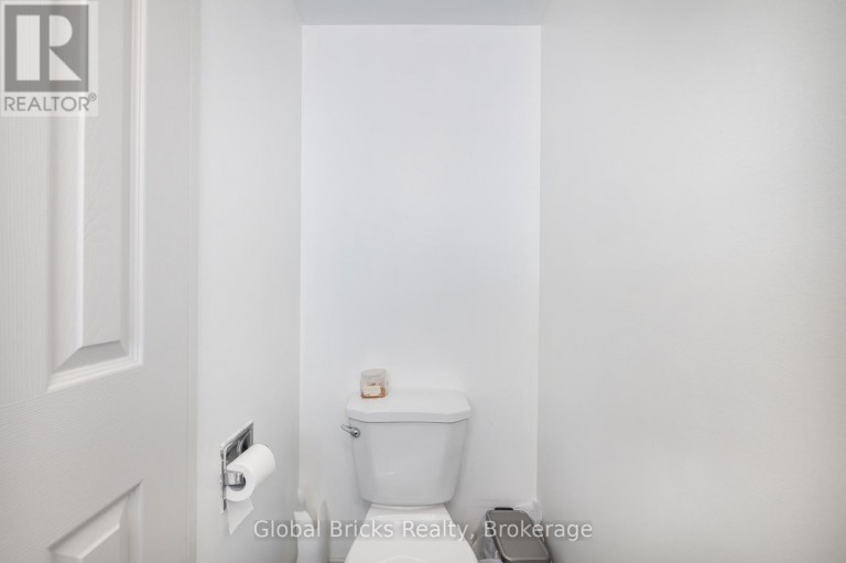 1904 - 380 DIXON ROAD, Toronto (Kingsview Village-The Westway), Ontario, M9R1T3
