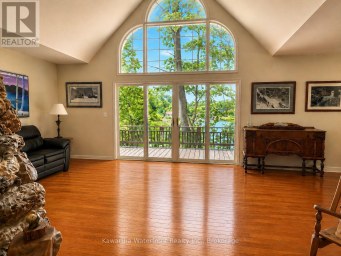 25 GOVERNMENT DOCK ROAD Kawartha Lakes (Laxton/Digby/Longford) Ontario photo 6