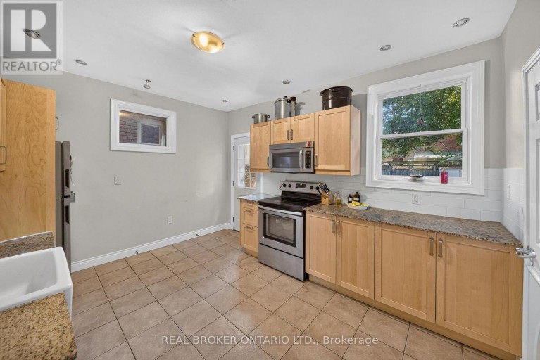 109 GLADSTONE AVENUE, Hamilton (St. Clair), Ontario, L8M2H8