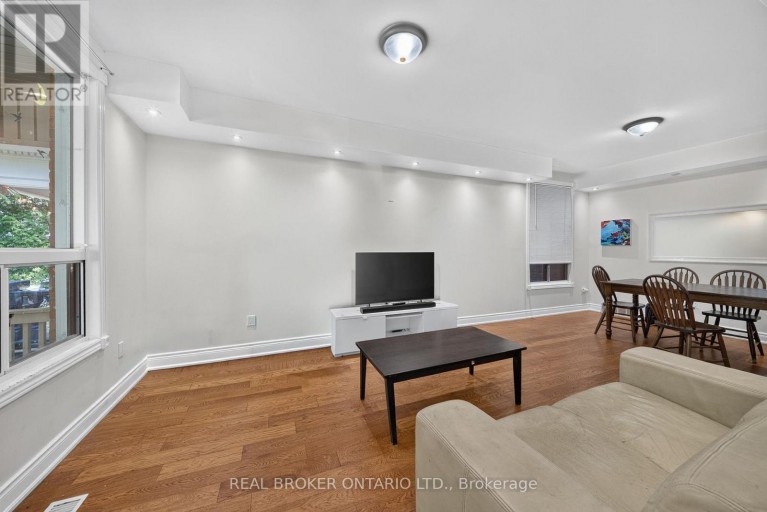 109 GLADSTONE AVENUE, Hamilton (St. Clair), Ontario, L8M2H8