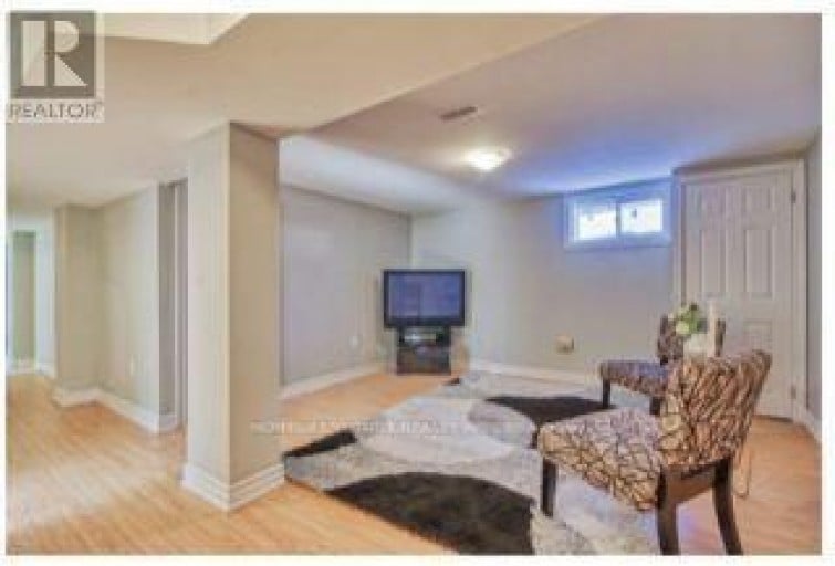 334 WILSON ROAD S, Oshawa (O'Neill), Ontario, L1H6C5