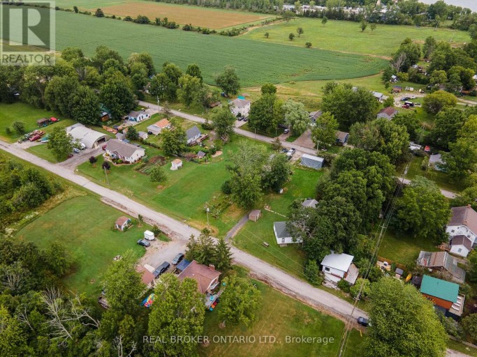 12 CANADA ROAD, Haldimand (Dunnville), Ontario, N0A1K0