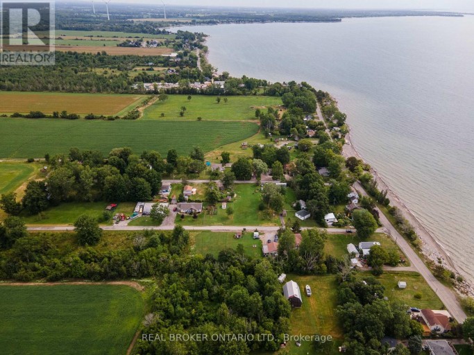 12 CANADA ROAD, Haldimand (Dunnville), Ontario, N0A1K0