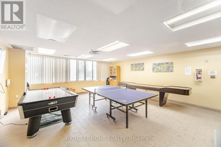 301 - 1580 MISSISSAUGA VALLEY BOULEVARD, Mississauga (Mississauga Valleys), Ontario, L5A3T8