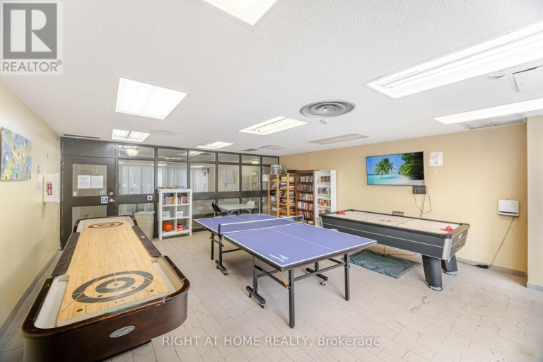 301 - 1580 MISSISSAUGA VALLEY BOULEVARD, Mississauga (Mississauga Valleys), Ontario, L5A3T8