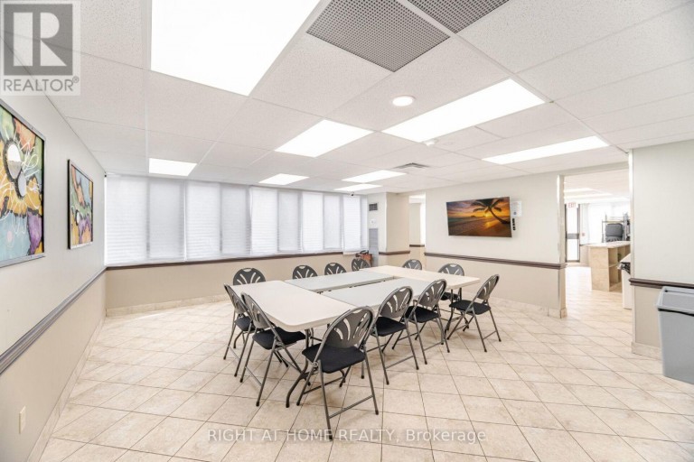 301 - 1580 MISSISSAUGA VALLEY BOULEVARD, Mississauga (Mississauga Valleys), Ontario, L5A3T8