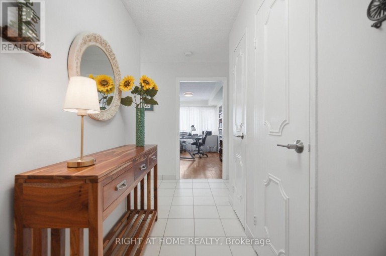 301 - 1580 MISSISSAUGA VALLEY BOULEVARD, Mississauga (Mississauga Valleys), Ontario, L5A3T8
