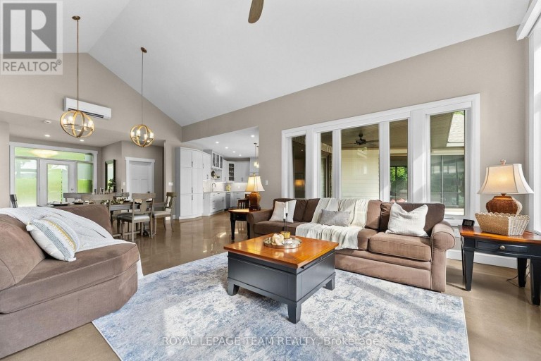 36 CUB SCOUT CRESCENT, Greater Madawaska, Ontario, K0J1H0