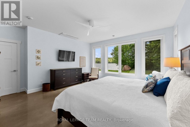 36 CUB SCOUT CRESCENT, Greater Madawaska, Ontario, K0J1H0