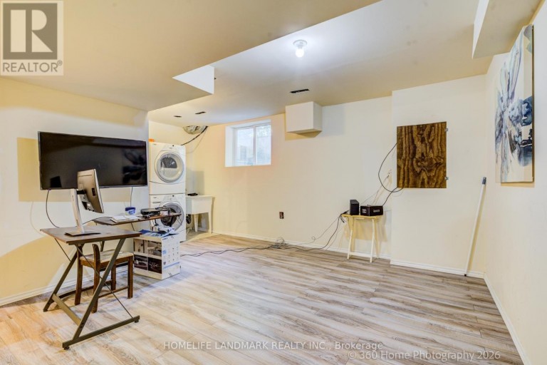 3 - 736 KINGSTON ROAD, Toronto (East End-Danforth), Ontario, M4E1R7