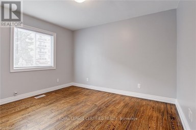 54 DUNCOMBE DRIVE Hamilton (Hill Park) Ontario photo 12