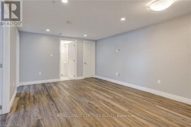 54 DUNCOMBE DRIVE Hamilton (Hill Park) Ontario photo 27