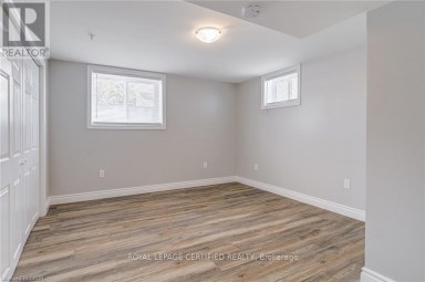 54 DUNCOMBE DRIVE Hamilton (Hill Park) Ontario photo 32