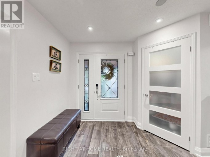 43 TOPHAM CRESCENT, Richmond Hill (Westbrook), Ontario, L4C9H1