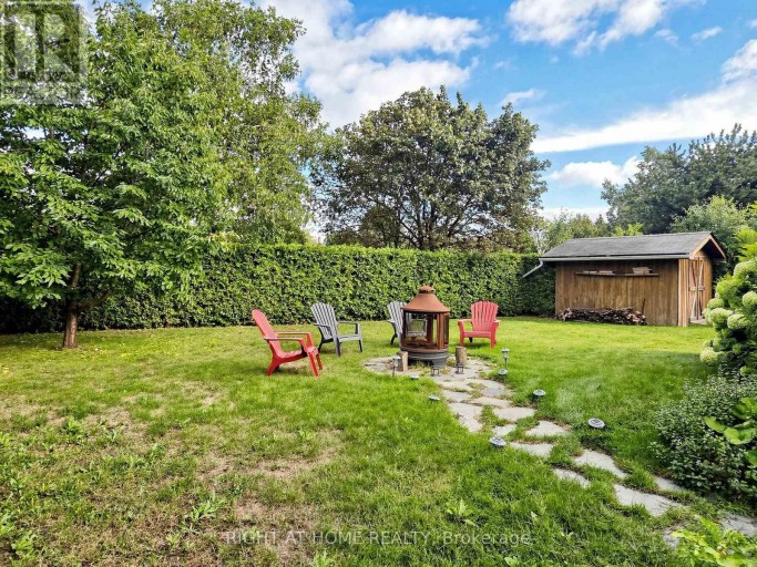 43 TOPHAM CRESCENT, Richmond Hill (Westbrook), Ontario, L4C9H1