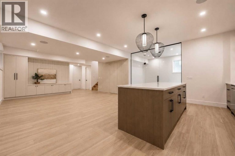 825 21 Avenue NW, Calgary, Alberta, T2M1K5