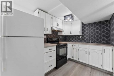 4666 marbank Drive Calgary Alberta photo 16