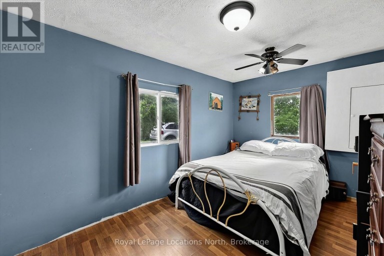 9031 BEACHWOOD ROAD, Wasaga Beach, Ontario, L9Z2X9