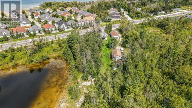 9031 BEACHWOOD ROAD, Wasaga Beach, Ontario, L9Z2X9