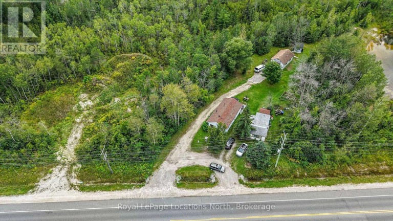 9031 BEACHWOOD ROAD, Wasaga Beach, Ontario, L9Z2X9