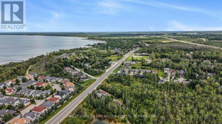 9031 BEACHWOOD ROAD, Wasaga Beach, Ontario, L9Z2X9