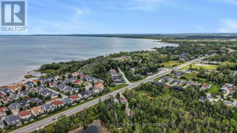 9031 BEACHWOOD ROAD, Wasaga Beach, Ontario, L9Z2X9