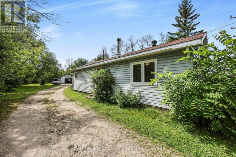 9031 BEACHWOOD ROAD, Wasaga Beach, Ontario, L9Z2X9