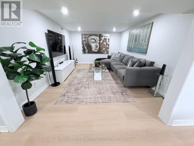 10 DRAPER DRIVE, St. Catharines (Vine/Linwell), Ontario, L2N2Y5