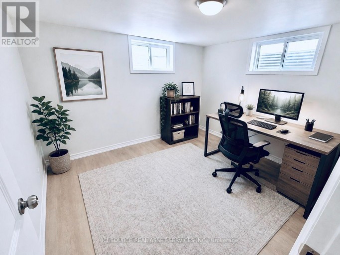 10 DRAPER DRIVE, St. Catharines (Vine/Linwell), Ontario, L2N2Y5
