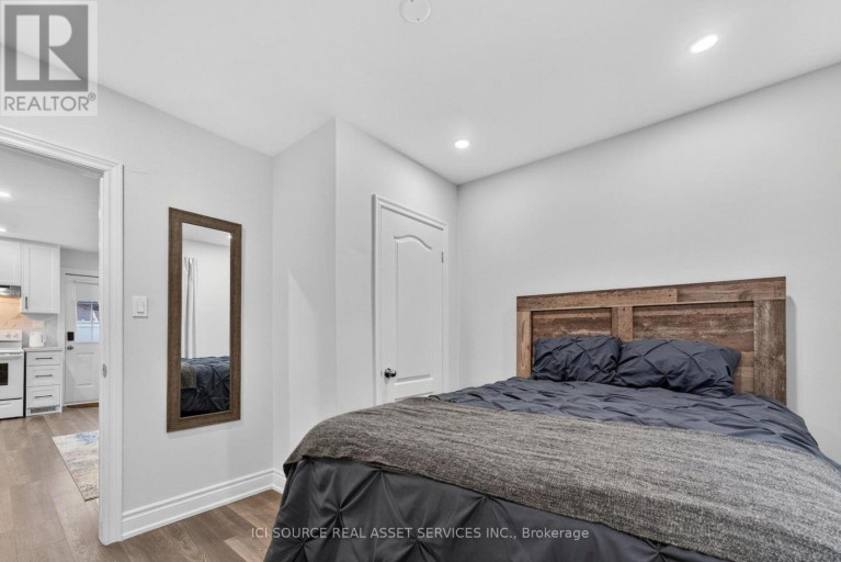 10 DRAPER DRIVE, St. Catharines (Vine/Linwell), Ontario, L2N2Y5