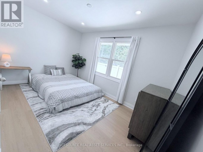 10 DRAPER DRIVE, St. Catharines (Vine/Linwell), Ontario, L2N2Y5