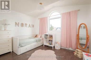 407 SPILLSBURY DRIVE Peterborough (Monaghan Ward 2) Ontario photo 13