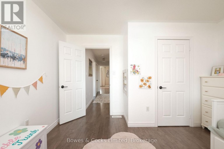 407 SPILLSBURY DRIVE, Peterborough (Monaghan Ward 2), Ontario, K9K2N6