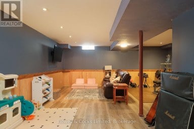 407 SPILLSBURY DRIVE Peterborough (Monaghan Ward 2) Ontario photo 26
