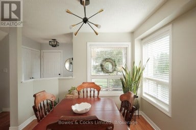 407 SPILLSBURY DRIVE Peterborough (Monaghan Ward 2) Ontario photo 5