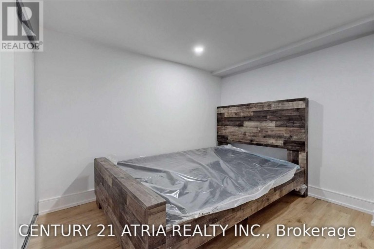 75 MEDLAND AVENUE, Whitby (Williamsburg), Ontario, L1P1S7
