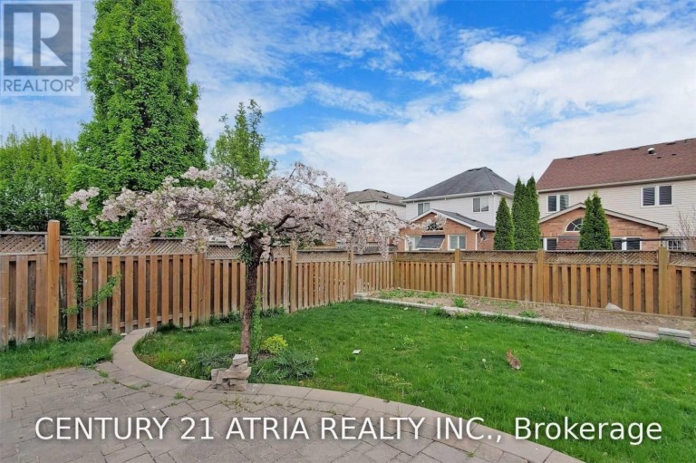 75 MEDLAND AVENUE, Whitby (Williamsburg), Ontario, L1P1S7