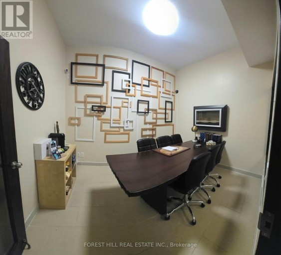 10087 YONGE STREET, Richmond Hill (Crosby), Ontario, L4C1T7