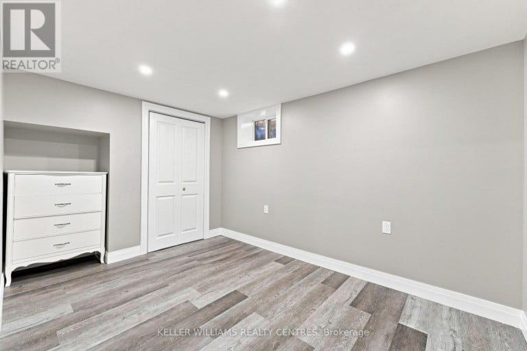 36 CHAUCER CRESCENT, Barrie (Letitia Heights), Ontario, L4N4T7