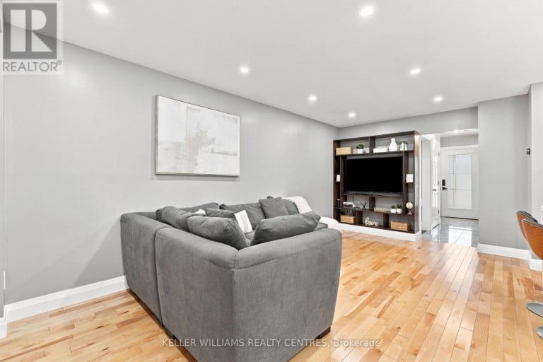 36 CHAUCER CRESCENT, Barrie (Letitia Heights), Ontario, L4N4T7