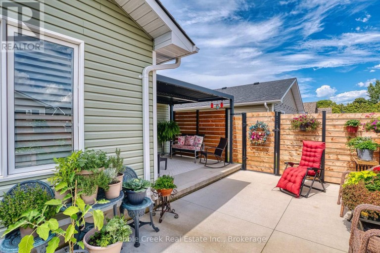252 LAKE BREEZE DRIVE, Ashfield-Colborne-Wawanosh (Colborne), Ontario, N7A0B9