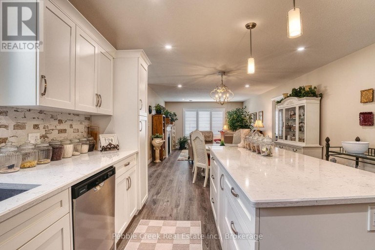 252 LAKE BREEZE DRIVE, Ashfield-Colborne-Wawanosh (Colborne), Ontario, N7A0B9